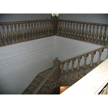 Лестница-93 (перила с балясинами) Гранитная лестница из зарубежного гранита «Тибериус»